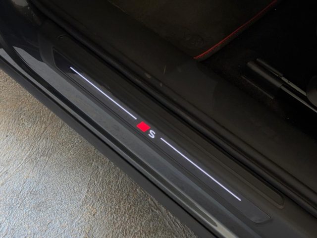 AUDI Q5 usata, con Sensori di parcheggio posteriori
