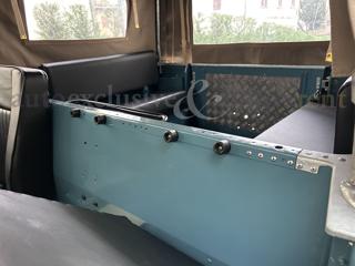 LAND ROVER Defender usata 9