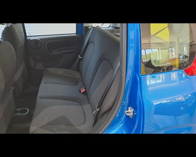 FIAT New Panda usata 21