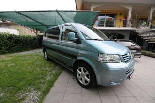 VOLKSWAGEN Multivan usata, con Autoradio