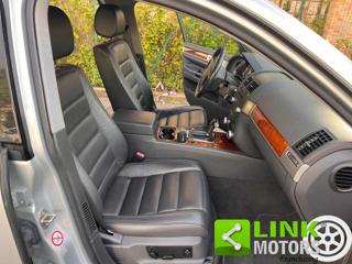 VOLKSWAGEN Touareg usata, con Controllo trazione