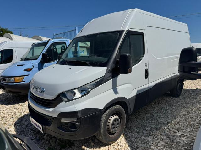 IVECO Daily usata, con Autoradio