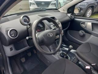 TOYOTA Aygo usata 12