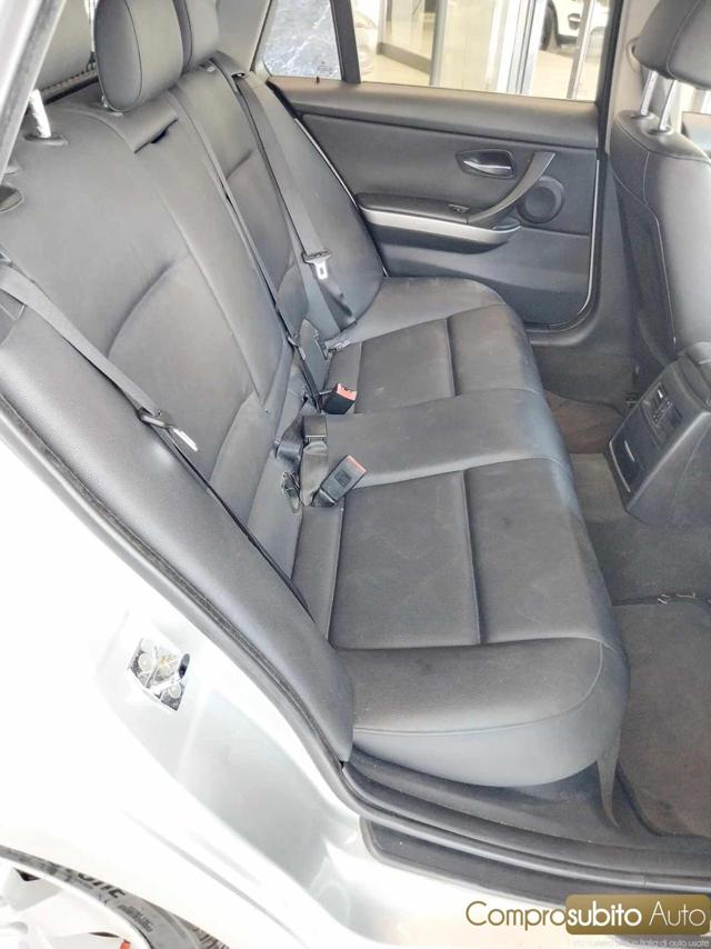 BMW 320 usata, con Fari Xenon