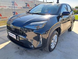 TOYOTA Yaris Cross 1.5 Hybrid 5p. E-CVT AWD-i Business