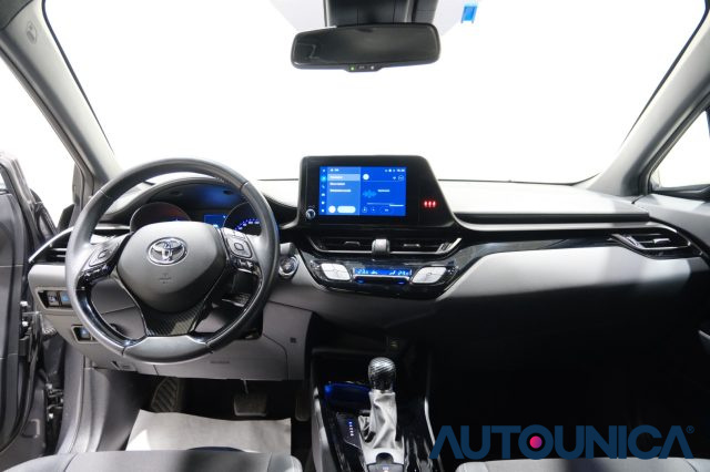 TOYOTA C-HR usata, con Controllo automatico clima