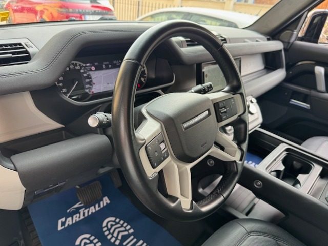 LAND ROVER Defender usata, con Climatizzatore