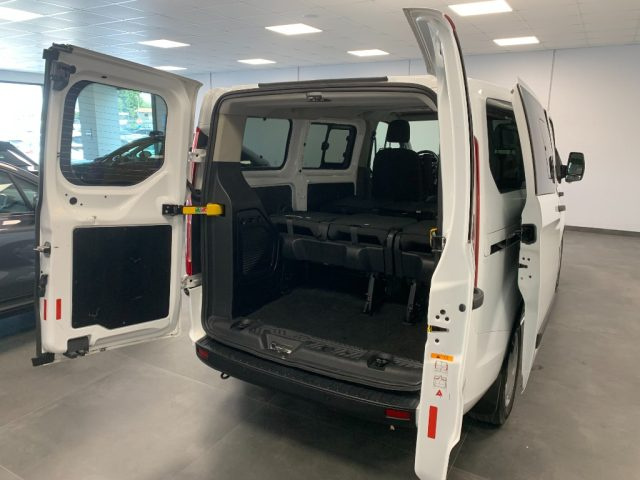 FORD Transit Custom usata, con Autoradio digitale