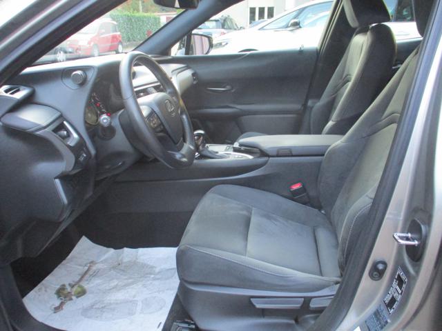 LEXUS UX 250h usata, con Controllo trazione