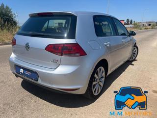 VOLKSWAGEN Golf usata, con Autoradio