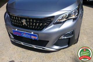 PEUGEOT 3008 usata, con Sensori di parcheggio posteriori
