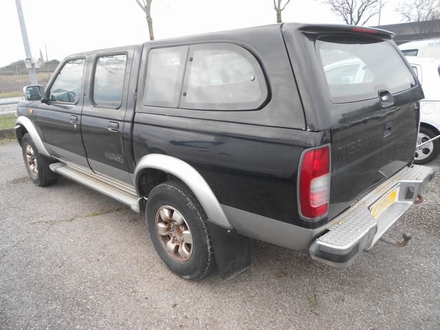 NISSAN Navara usata, con Autoradio