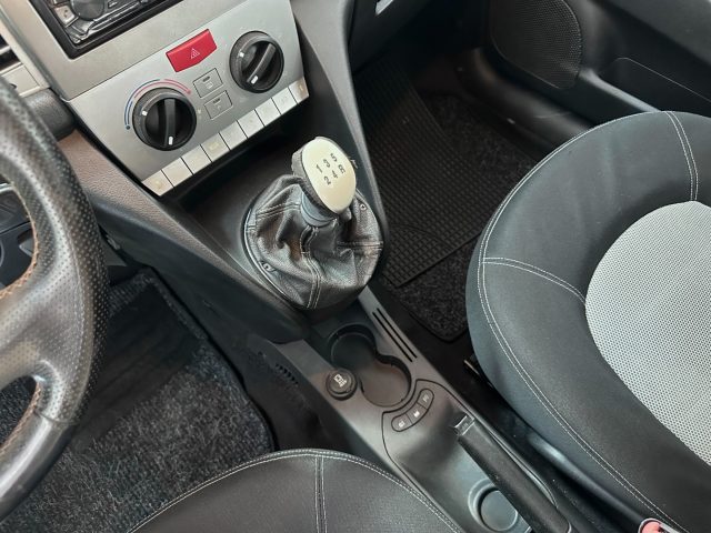 LANCIA Ypsilon usata, con Lettore CD