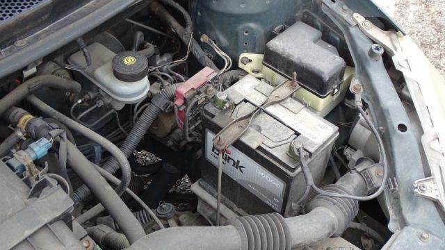 TOYOTA Yaris usata 104