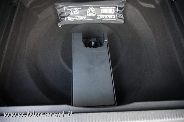 PEUGEOT 3008 usata, con Sistema di navigazione