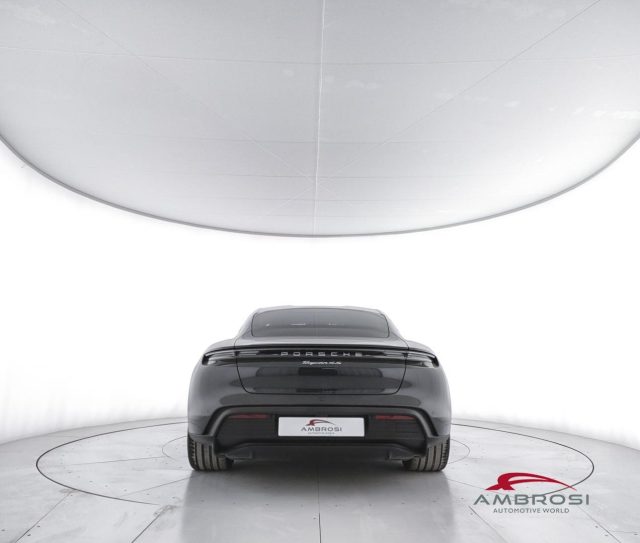 PORSCHE Taycan usata 5