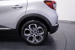 RENAULT Captur usata, con Sensori di parcheggio posteriori