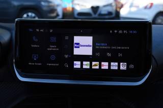 PEUGEOT 2008 usata, con Sistema di navigazione