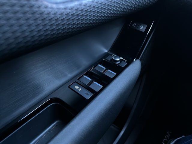 LAND ROVER Range Rover Velar usata, con Specchietti laterali elettrici