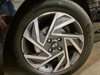 HYUNDAI i20 usata, con Park Distance Control