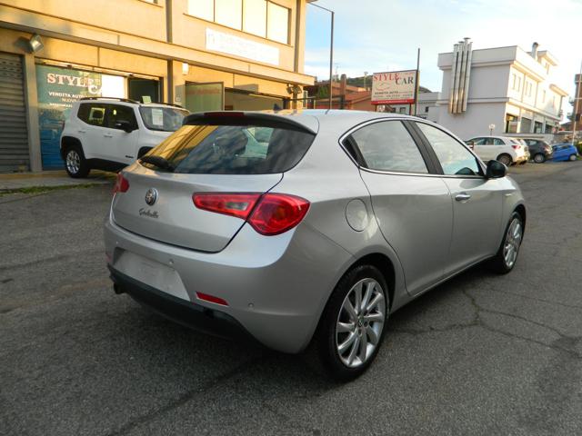 ALFA ROMEO Giulietta usata, con Autoradio