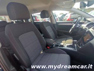 VOLKSWAGEN Passat Variant usata, con Cruise Control