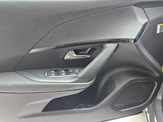 PEUGEOT 2008 usata, con Fari LED