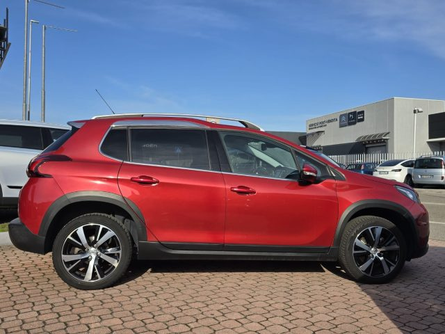 PEUGEOT 2008 usata, con Autoradio
