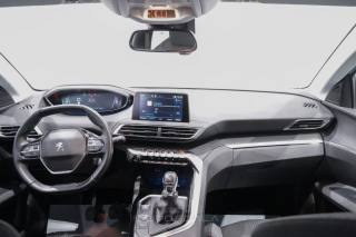 PEUGEOT 3008 usata, con Telecamera per parcheggio assistito
