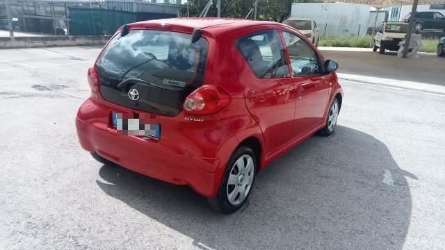 TOYOTA Aygo usata, con Autoradio