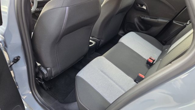 OPEL Corsa usata, con Controllo automatico clima