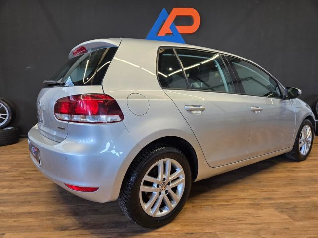 VOLKSWAGEN Golf usata, con Autoradio