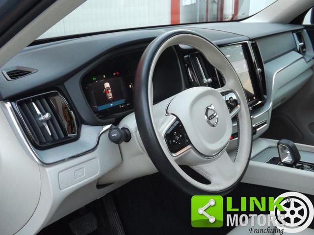VOLVO XC60 usata, con Sedile posteriore sdoppiato