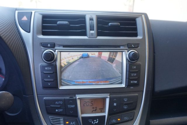 TOYOTA Verso-S usata, con MP3