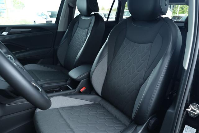 VOLKSWAGEN Tiguan usata, con Airbag laterali