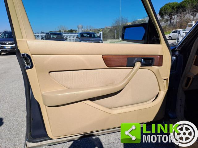 MERCEDES-BENZ 300 usata 42