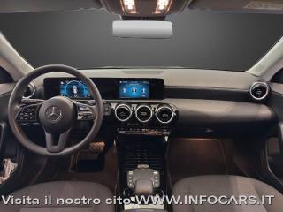 MERCEDES-BENZ CLA 200 usata, con Controllo automatico clima