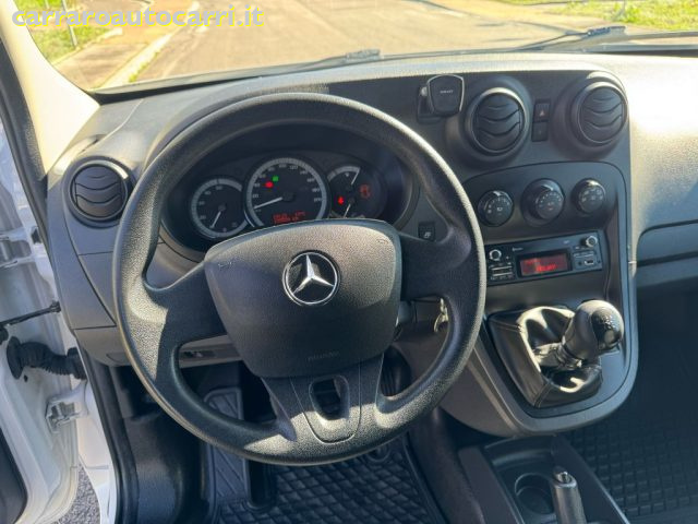 MERCEDES-BENZ Citan usata, con USB