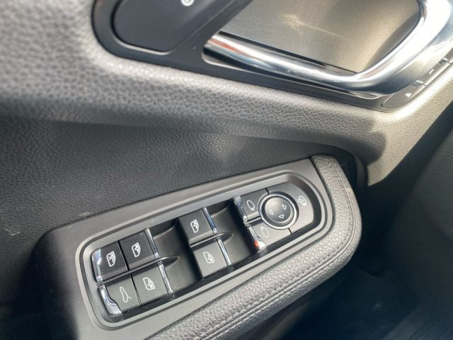 PORSCHE Macan usata, con Fendinebbia