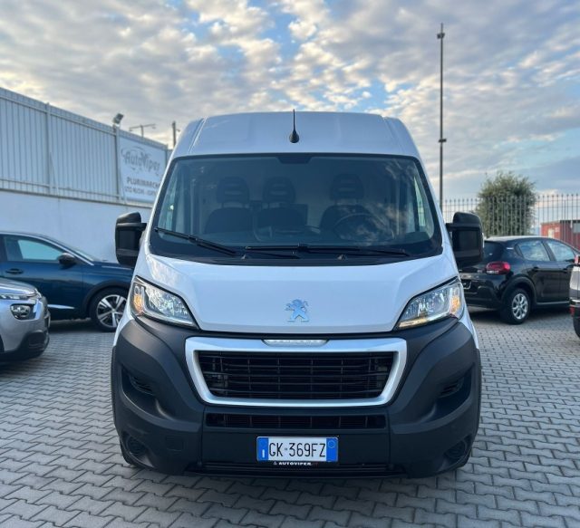 PEUGEOT Boxer usata, con Airbag