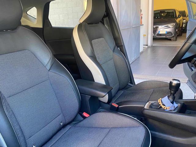 RENAULT Captur usata 11