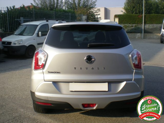 SSANGYONG Tivoli usata, con Autoradio