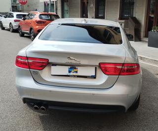 JAGUAR XE usata, con Controllo trazione