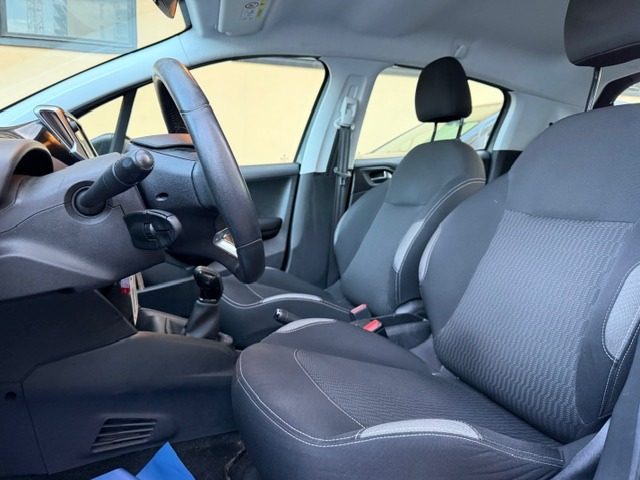 PEUGEOT 208 usata, con Climatizzatore
