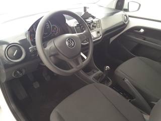 VOLKSWAGEN up! usata, con Autoradio