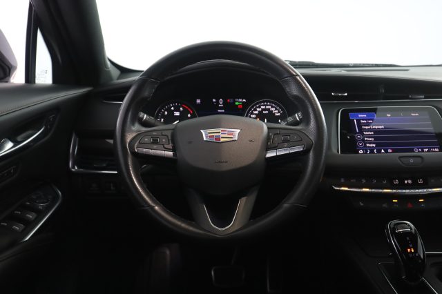 CADILLAC XT4 usata 5