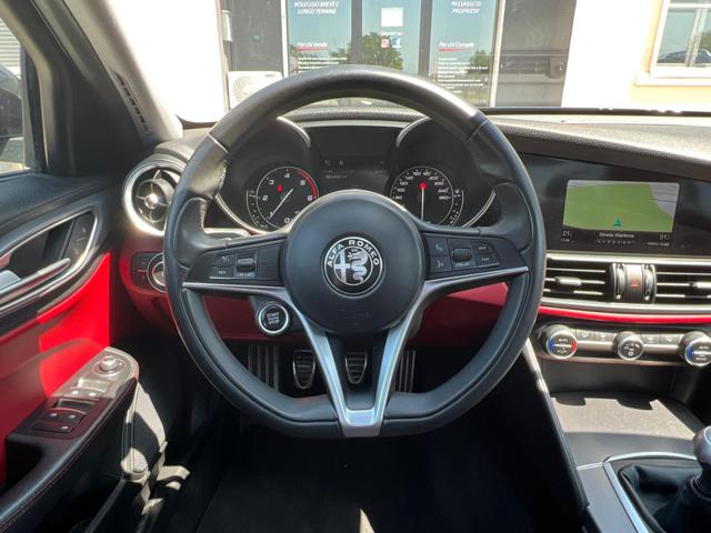 ALFA ROMEO Giulia usata, con USB