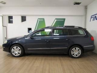 VOLKSWAGEN Passat usata, con Airbag laterali