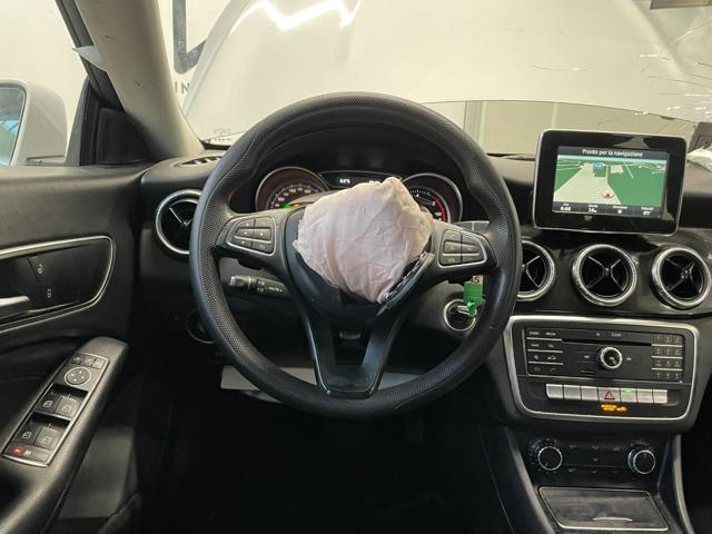 MERCEDES-BENZ CLA 180 usata, con Sistema di navigazione