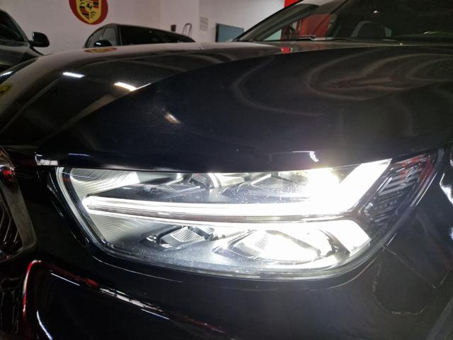 VOLVO XC40 usata, con Sedile posteriore sdoppiato